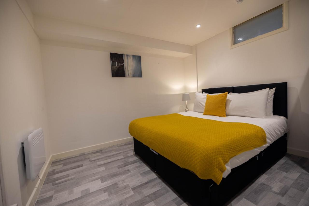 Appartamento 3 Bedrooms-8guests-babycot-15mintopepys-freeparkg