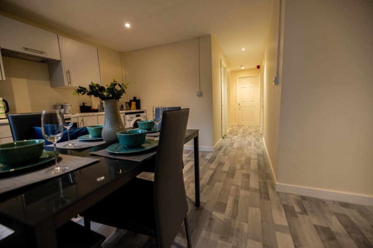 Appartamento 3 Bedrooms-8guests-babycot-15mintopepys-freeparkg